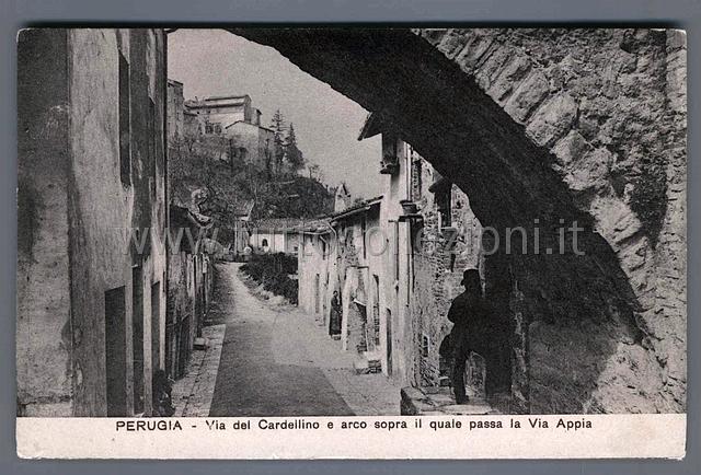 Collezionismo di cartoline postali